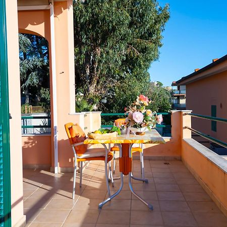 Apartamento La Casa Di Patrizia Santo Stefano al Mare Exterior foto
